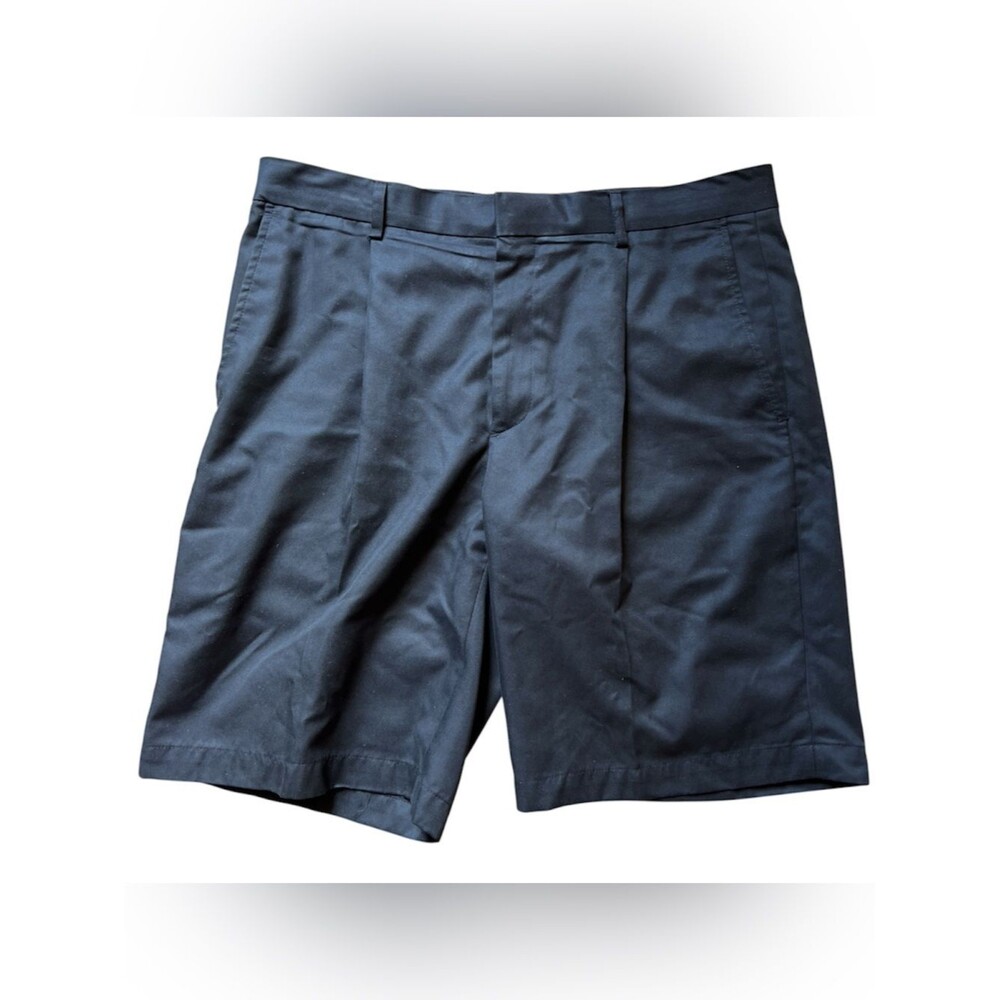Walter Hagen Men's Size 36 Black Pleated Golf Shorts